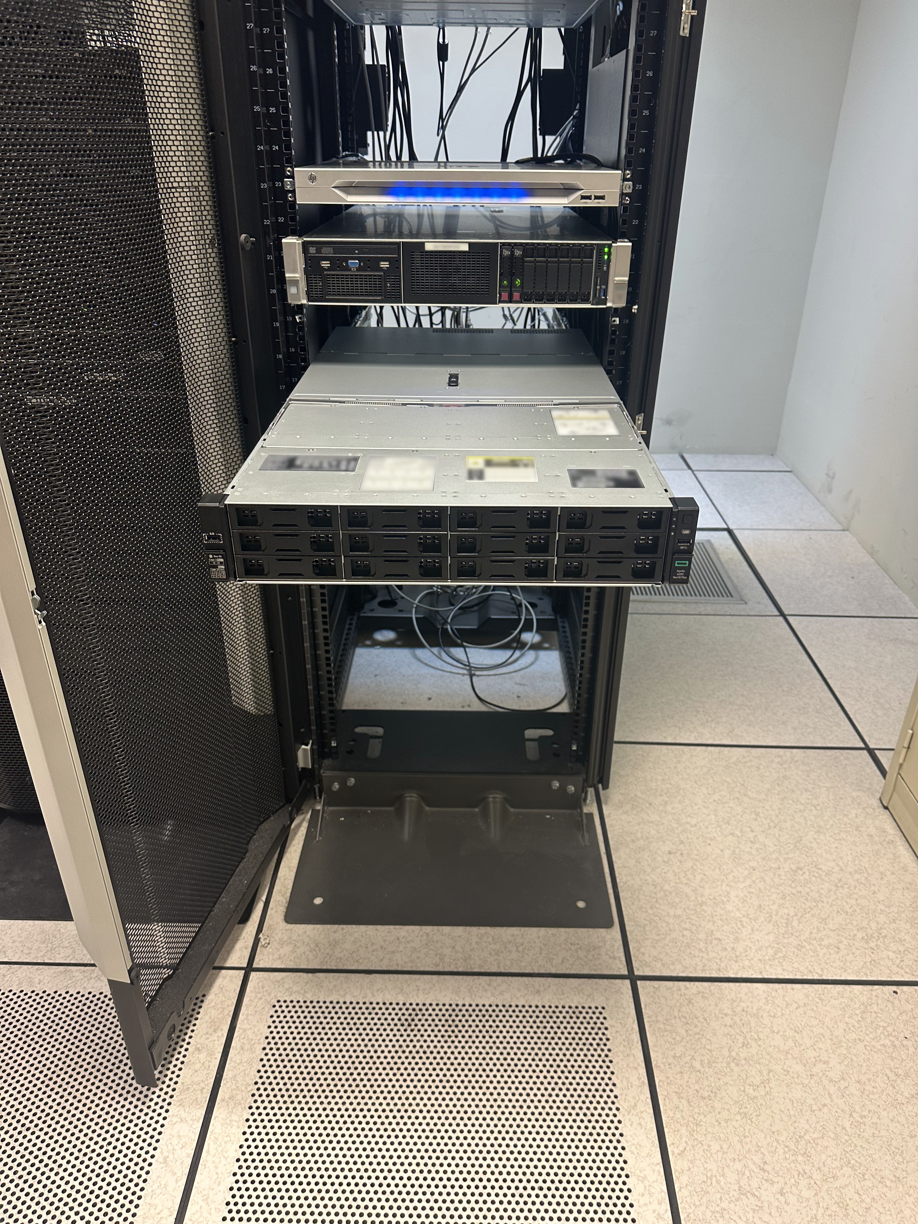 Mise en rack.